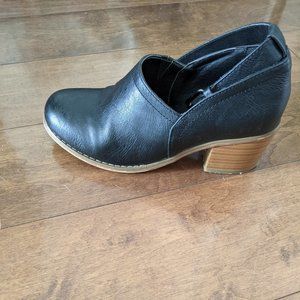 Black Ankle-Strap Heeled Clogs